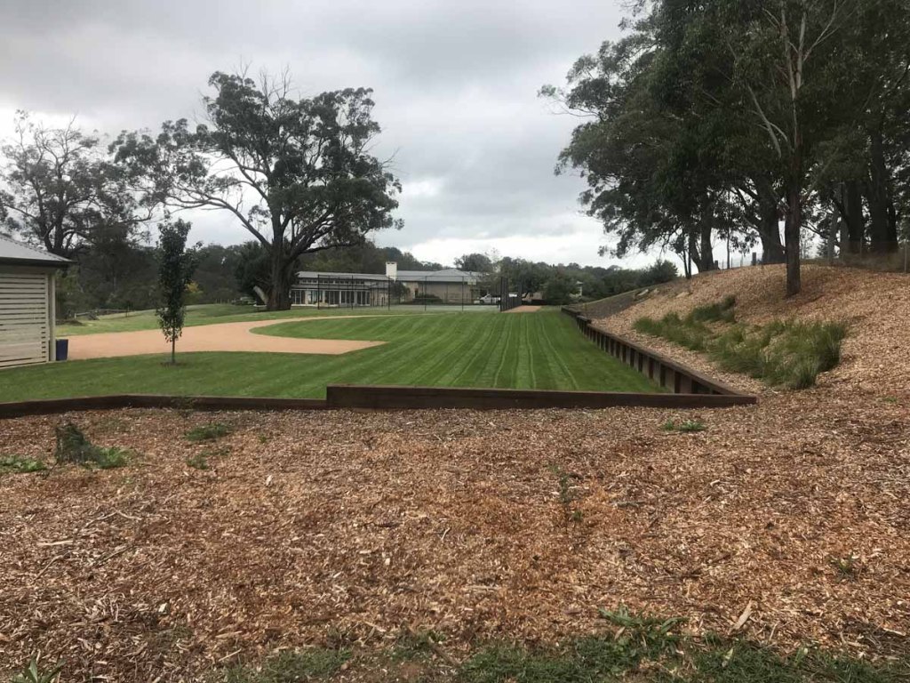 Save Time with Garden Edging and Enjoy More Lawn&nbsp;Moments